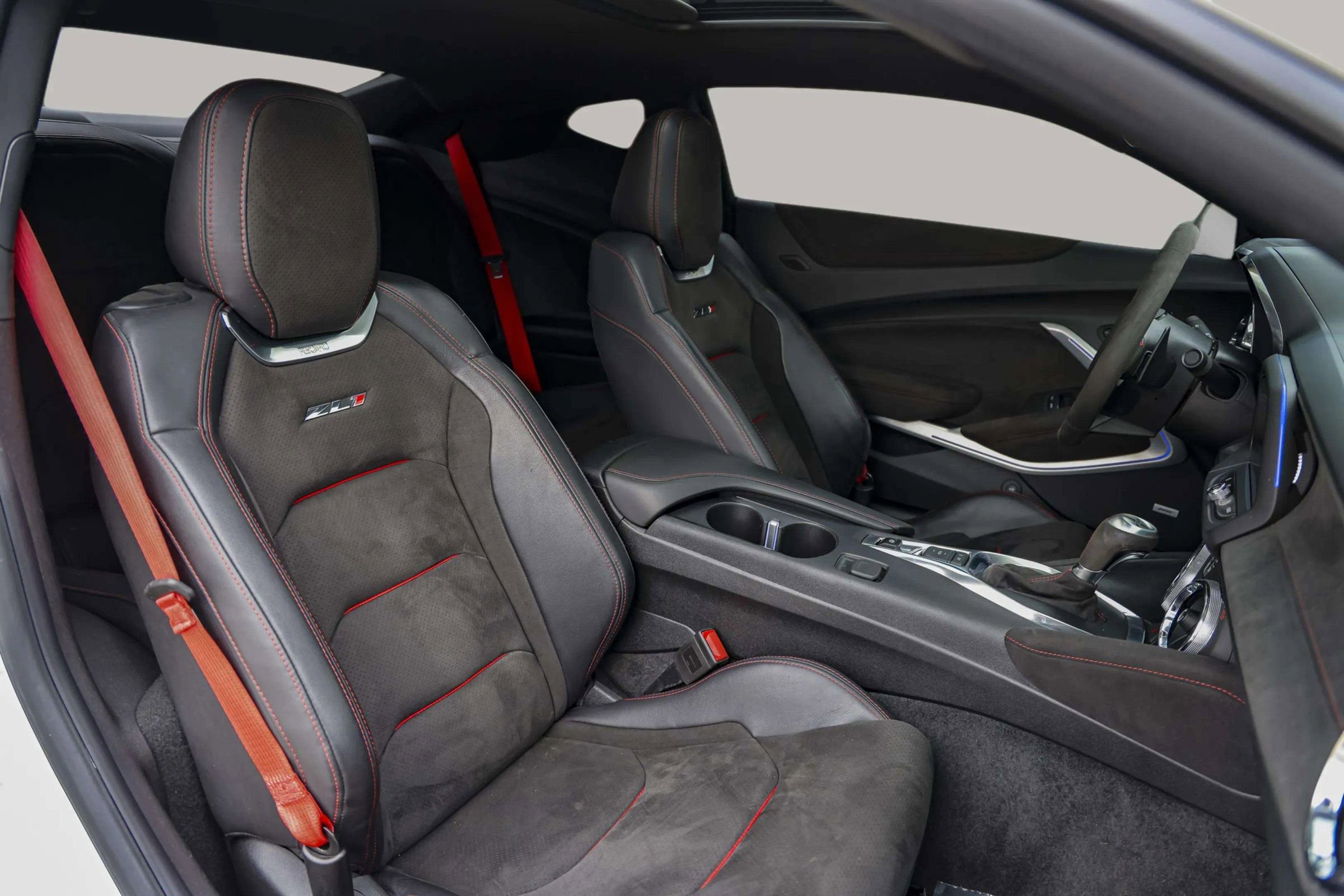 Used 2019 Chevrolet Camaro ZL1 image 33