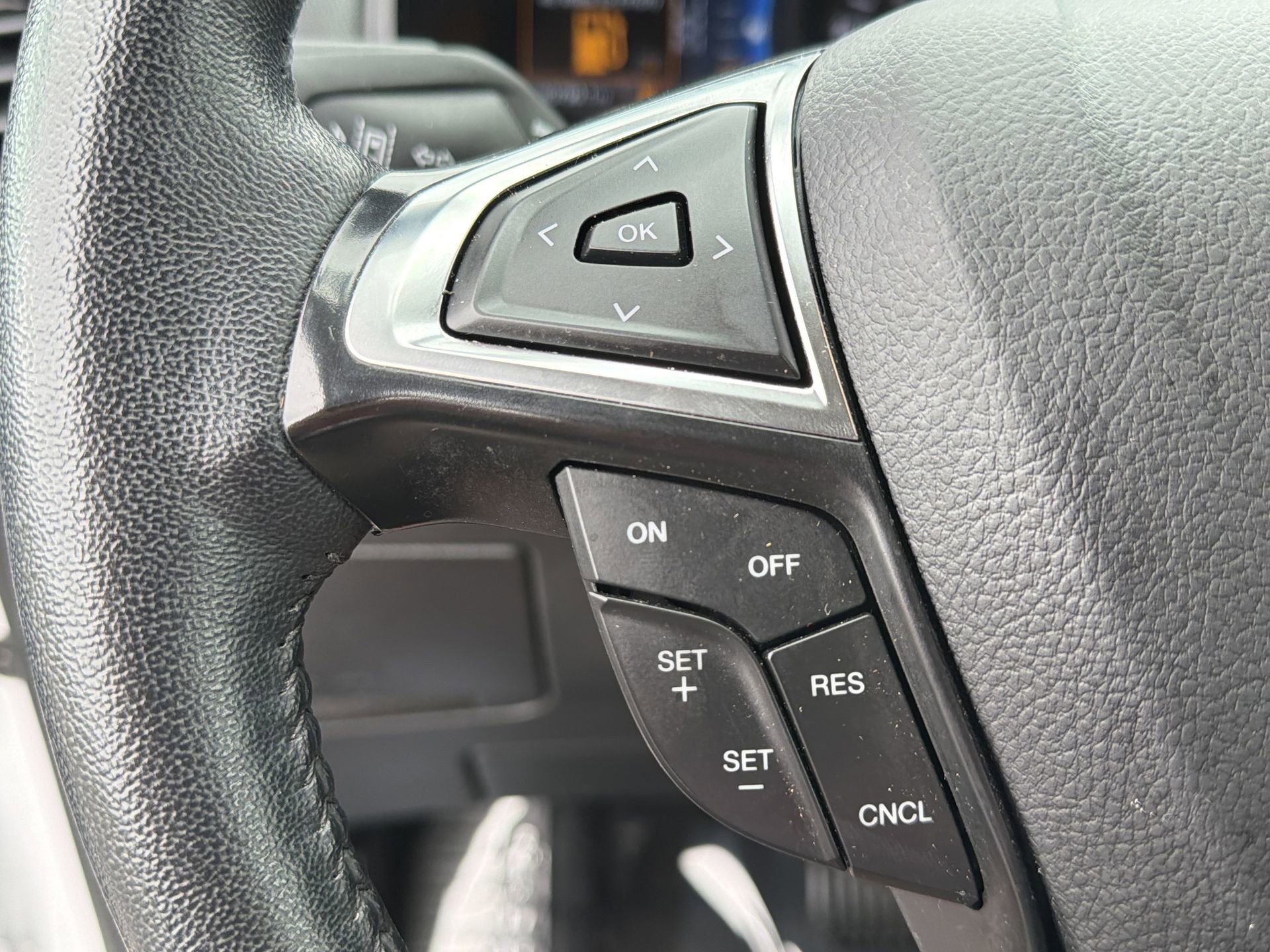 Certified 2024 Ford Edge SEL image 12