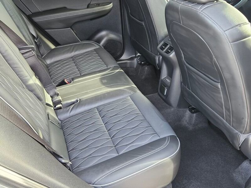 Used 2021 Buick Envision Avenir w/ Technology Package II image 12