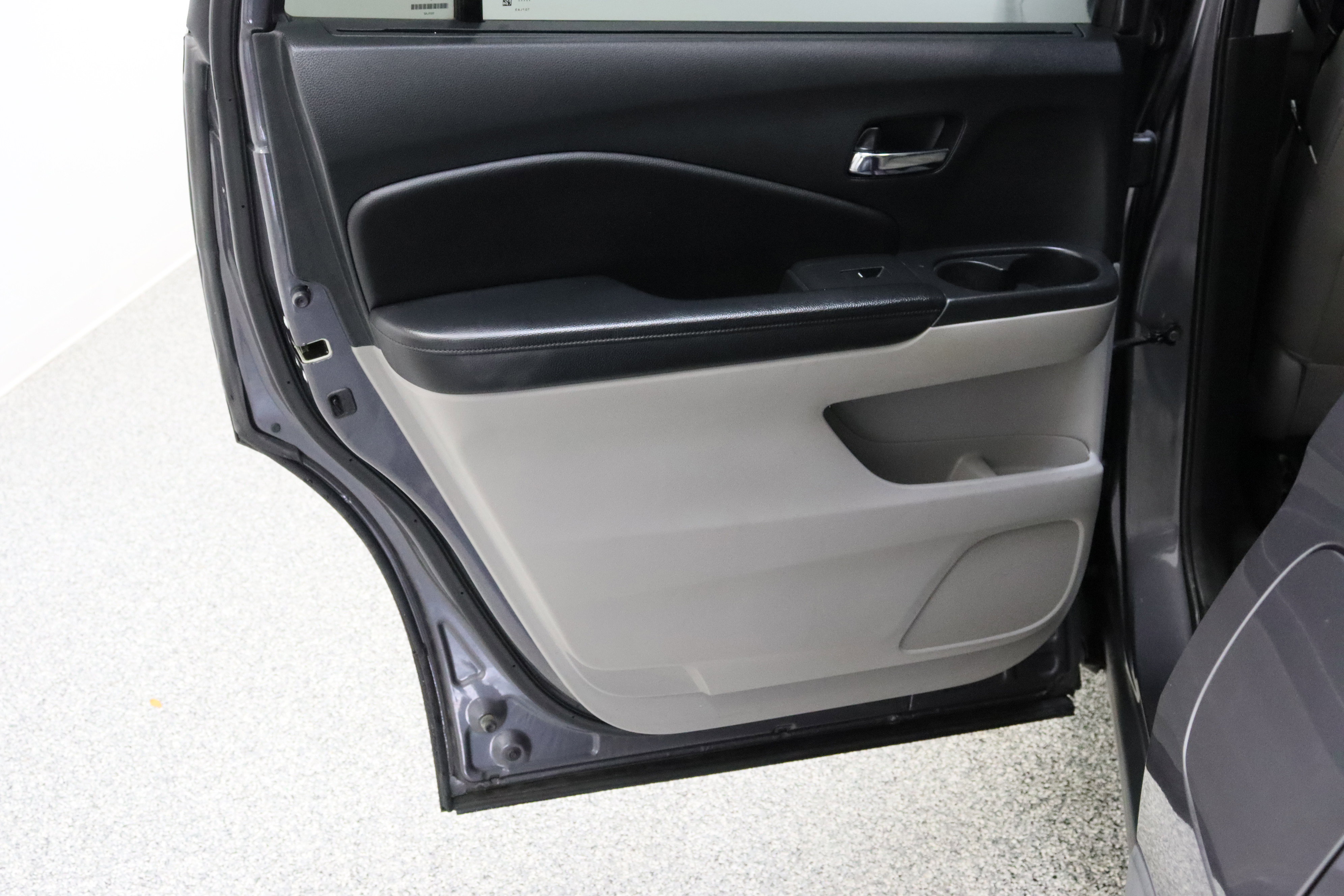 Used 2020 Honda Pilot Elite image 29