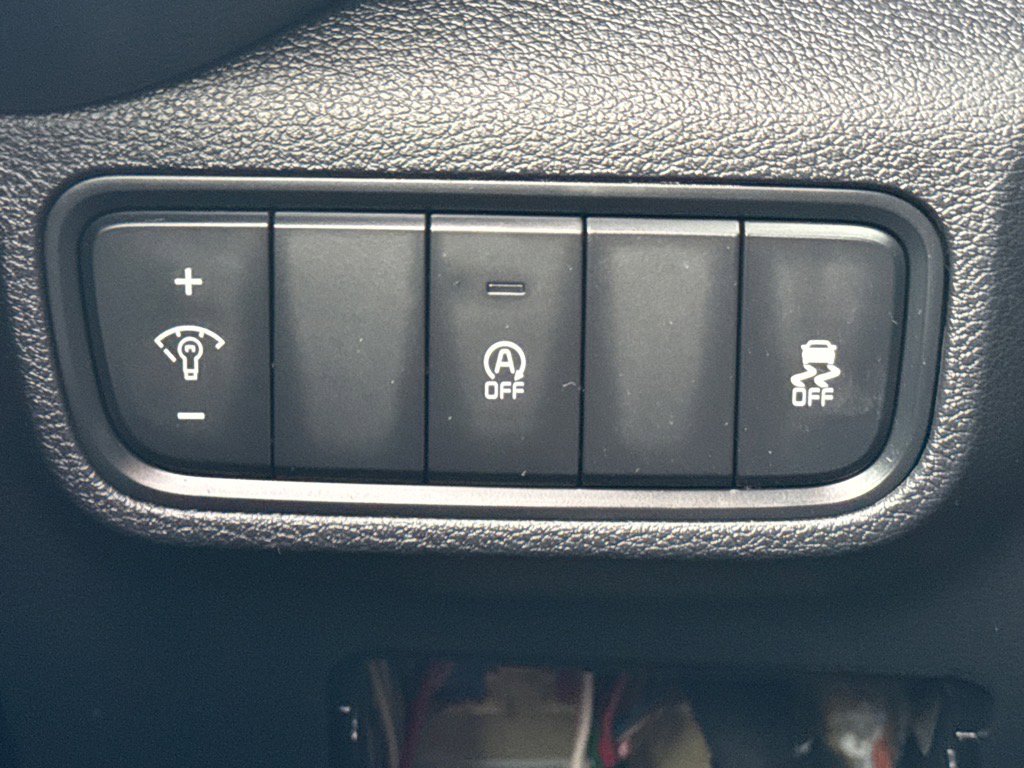 Used 2020 Kia Soul LX image 16