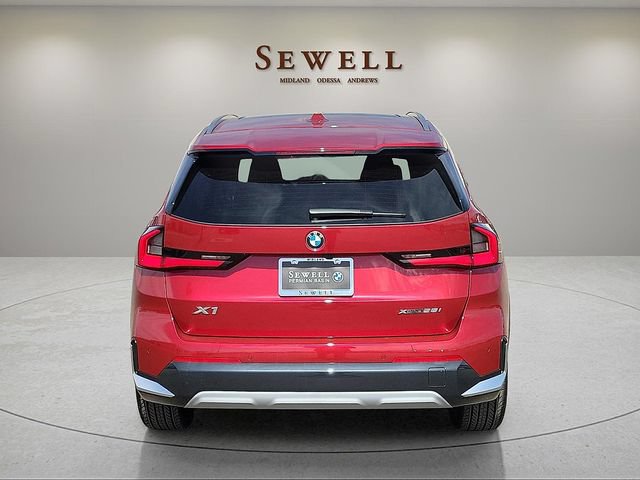 Used 2026 BMW X1 xDrive28i w/ Convenience Package AWD/4WD image 4