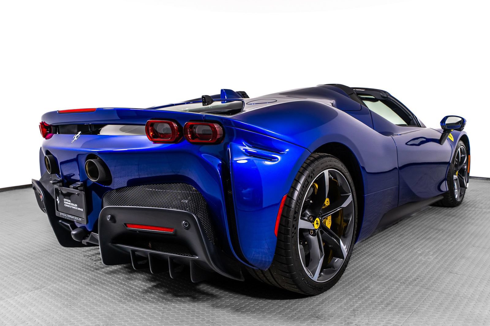 Certified 2025 Ferrari SF90 Spider AWD/4WD image 6