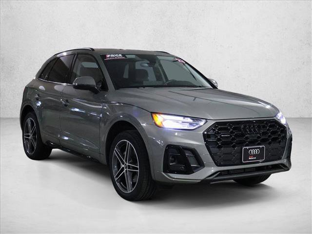 Used 2023 Audi Q5 e Premium Plus w/ Premium Plus Package image 3