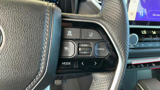 Used 2025 Toyota Tundra Platinum AWD/4WD image 13