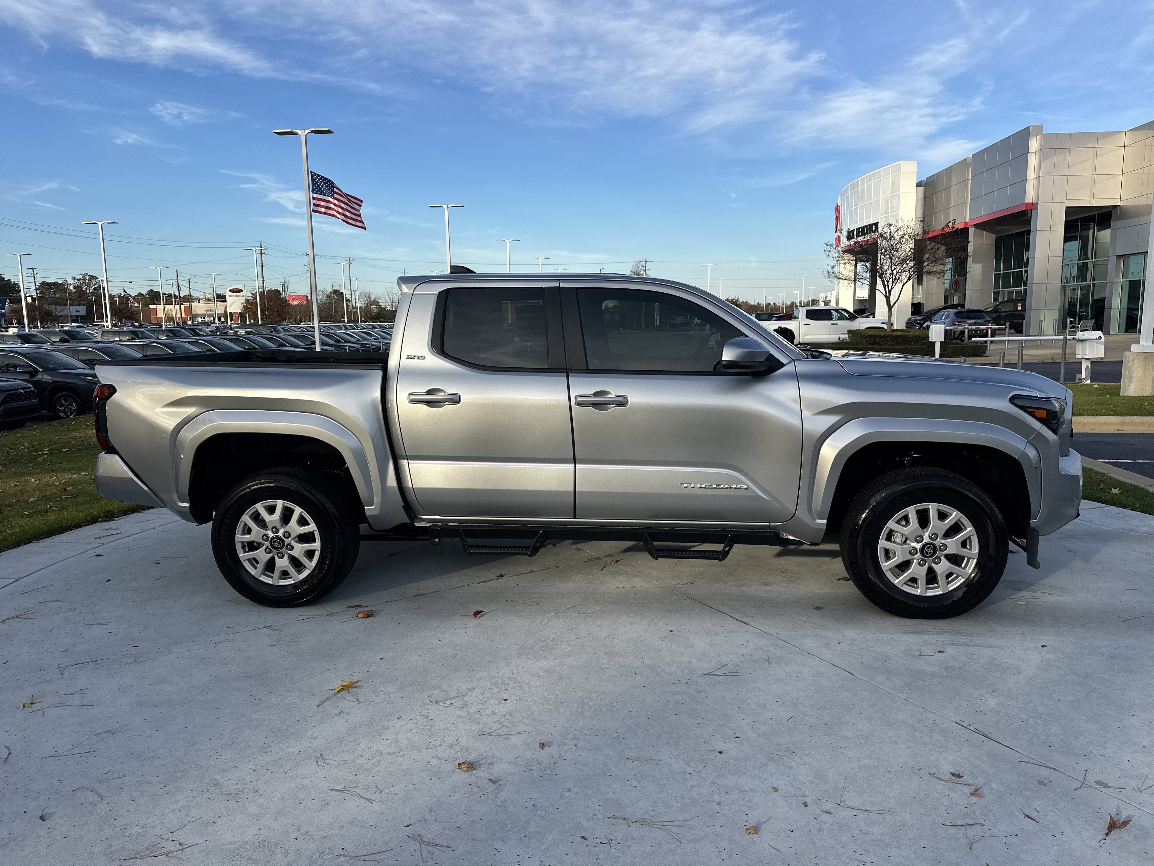 Certified 2024 Toyota Tacoma SR5 image 11