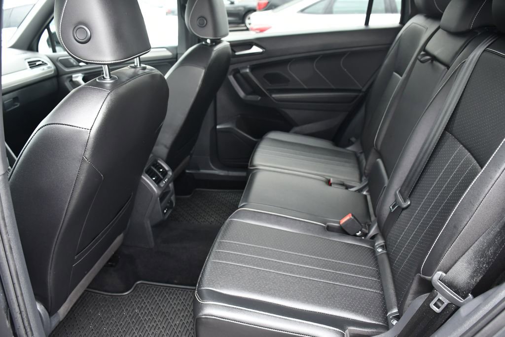 Used 2022 Volkswagen Tiguan SE R-Line AWD/4WD image 22