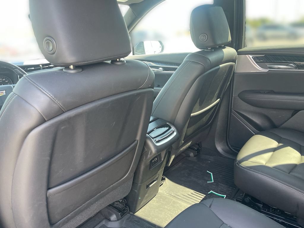 Used 2024 Cadillac XT6 Premium Luxury w/ Technology Package AWD/4WD image 29