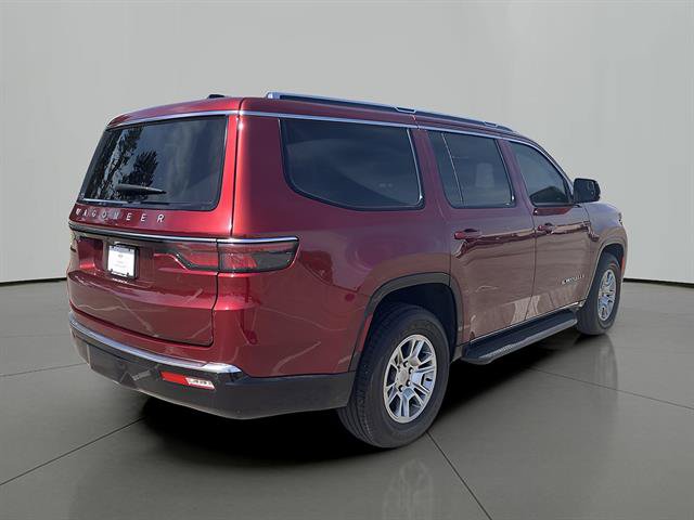 Used 2024 Jeep Wagoneer 4WD image 5
