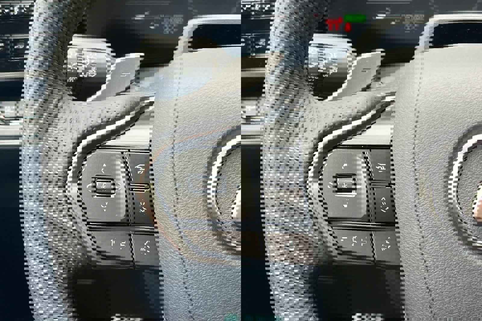 New 2026 Lexus TX 500h AWD image 28