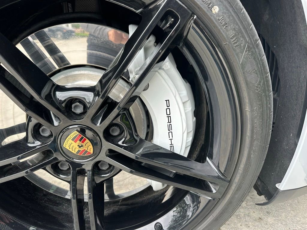 Certified 2022 Porsche Taycan GTS AWD/4WD image 16