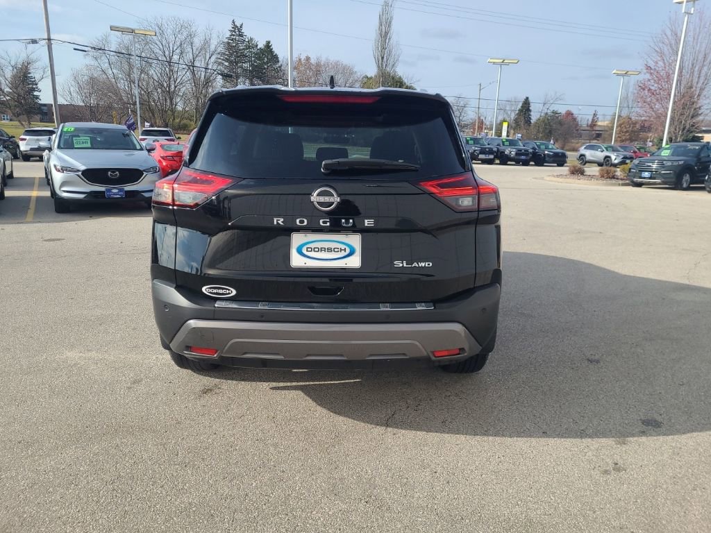 Used 2023 Nissan Rogue SL image 5