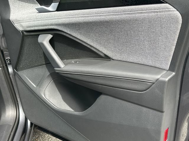 Certified 2025 Volkswagen Tiguan S image 30