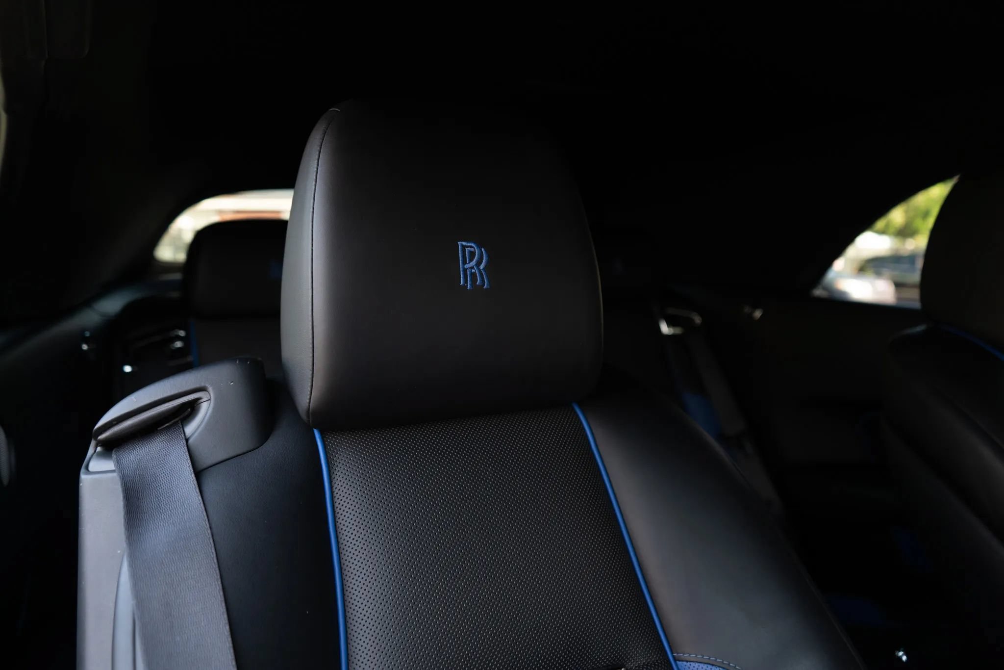 Used 2017 Rolls-Royce Dawn RWD image 66
