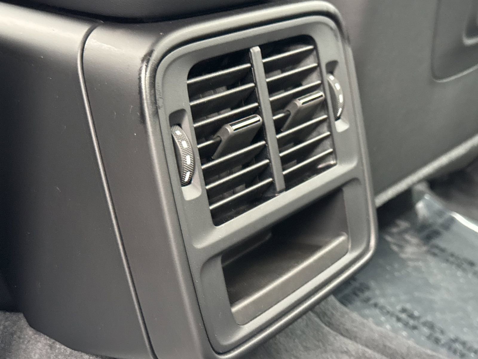 New 2026 Porsche Taycan image 15