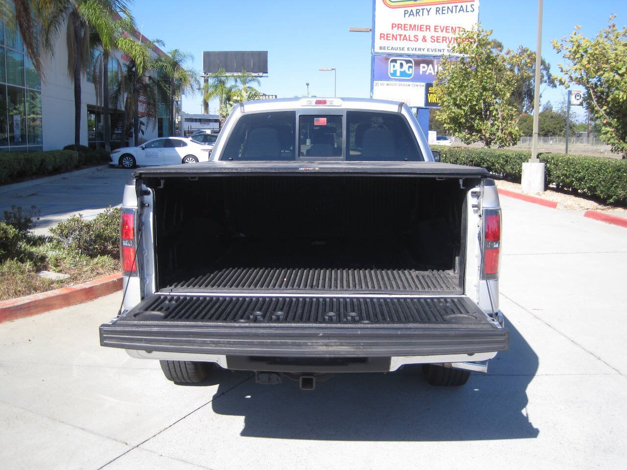 Used 2013 Ford F150 XLT w/ Luxury Equipment Group AWD/4WD image 10