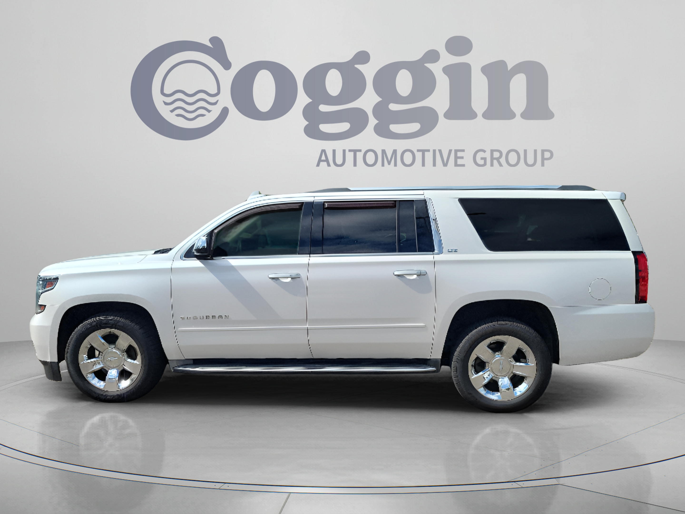 Used 2016 Chevrolet Suburban LTZ RWD image 2