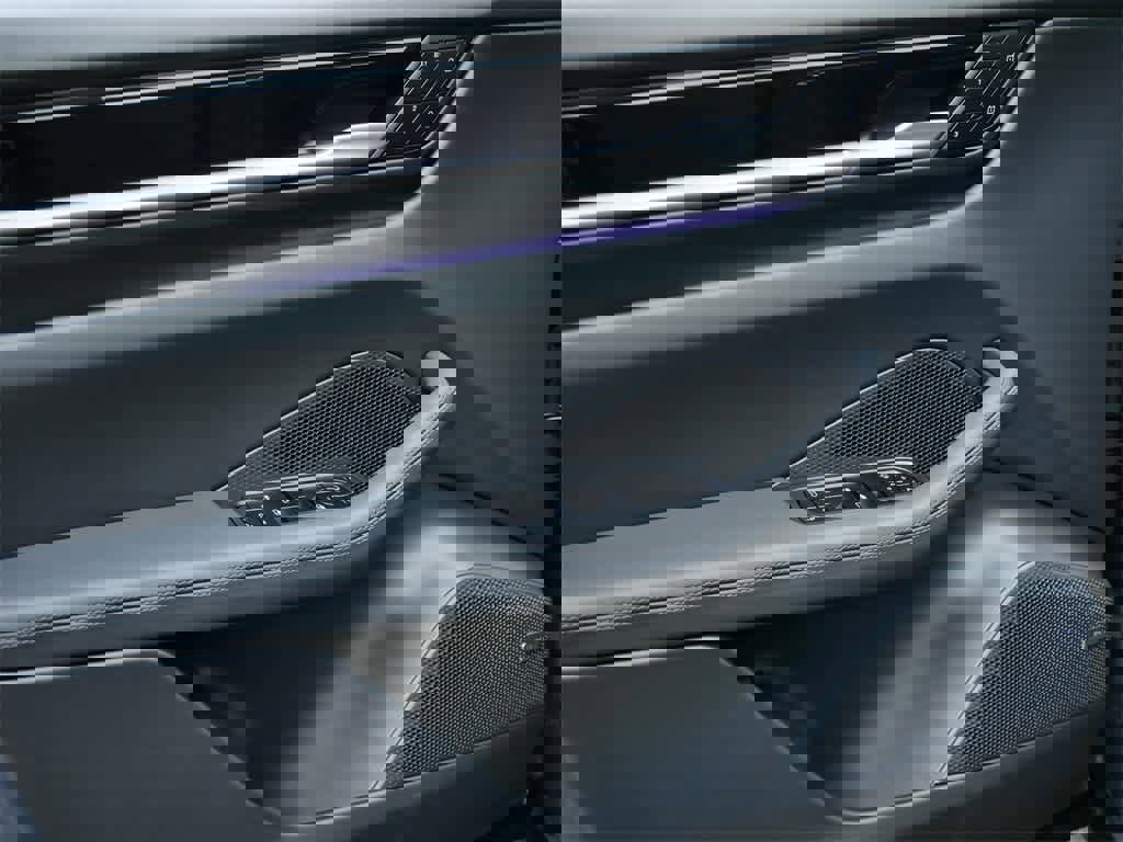 New 2025 Porsche Macan 4S Electric image 11