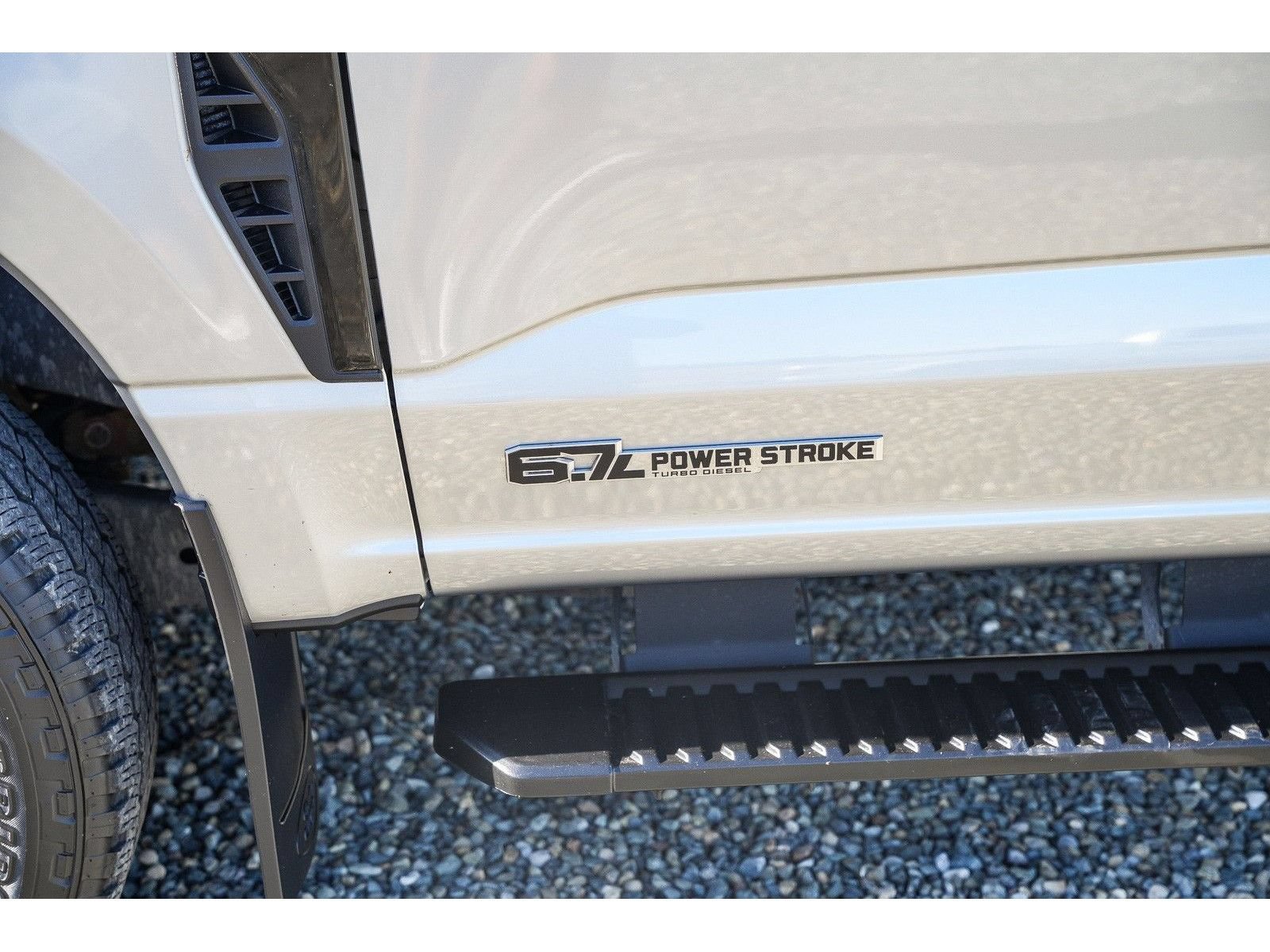 Used 2023 Ford F250 Lariat w/ Sport Appearance Package AWD/4WD image 10