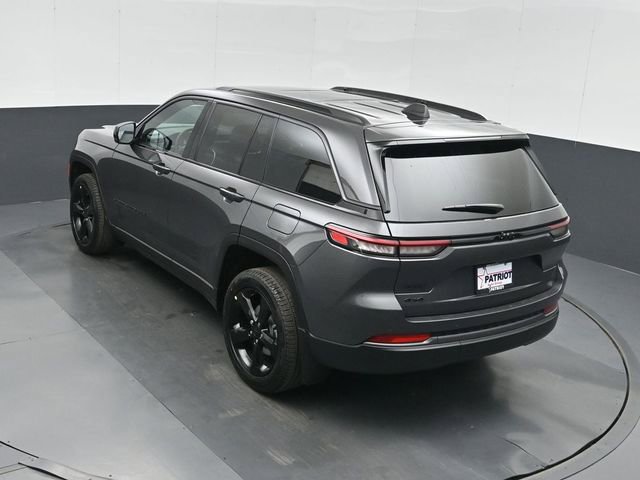 New 2026 Jeep Grand Cherokee Limited w/ Limited Altitude Package image 34