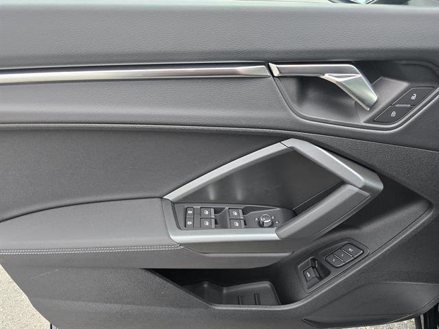 Used 2025 Audi Q3 2.0T Premium w/ Convenience Package image 26
