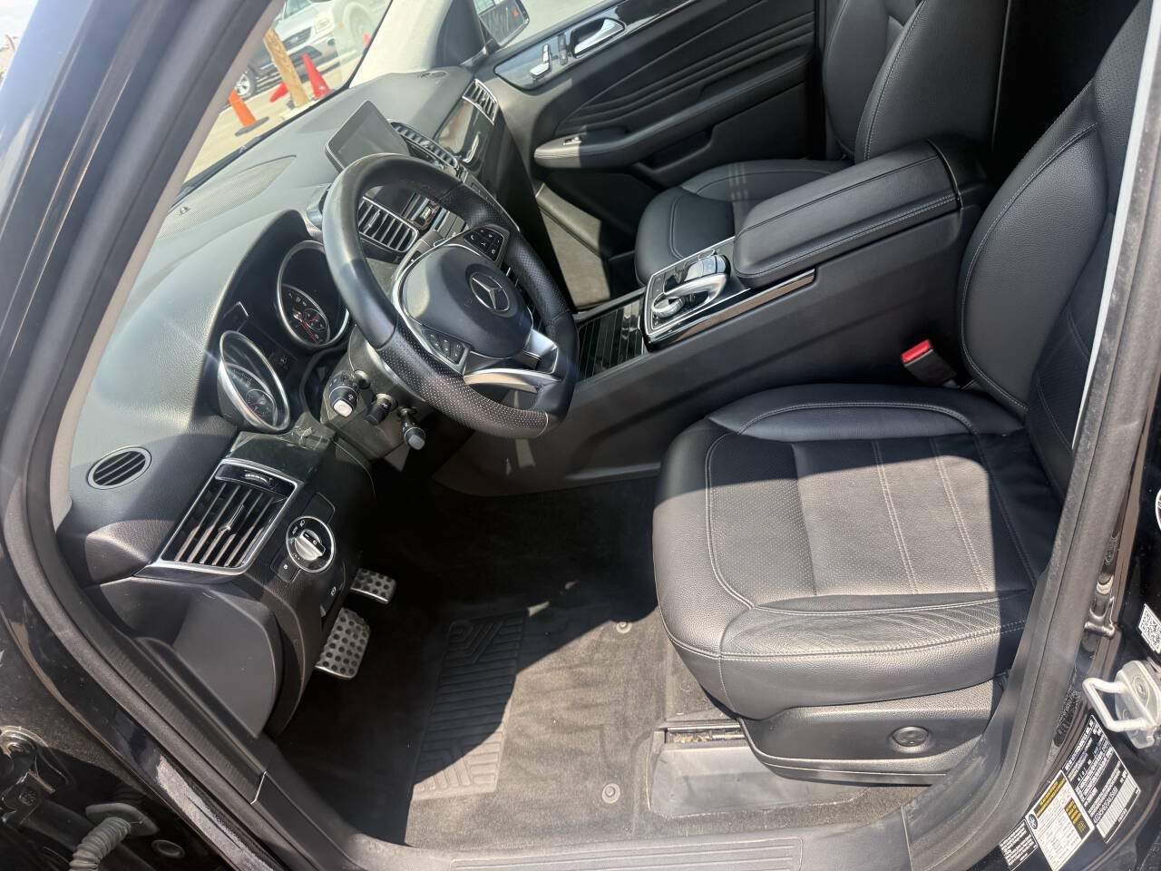 Used 2016 Mercedes-Benz GLE 350 4MATIC w/ Premium Package image 19