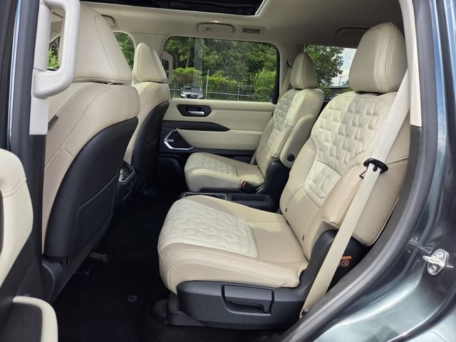 Certified 2026 Nissan Armada Platinum AWD/4WD image 10