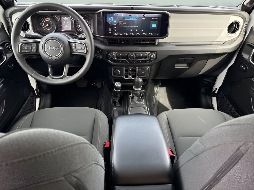 Used 2025 Jeep Wrangler Unlimited Sport AWD/4WD image 13