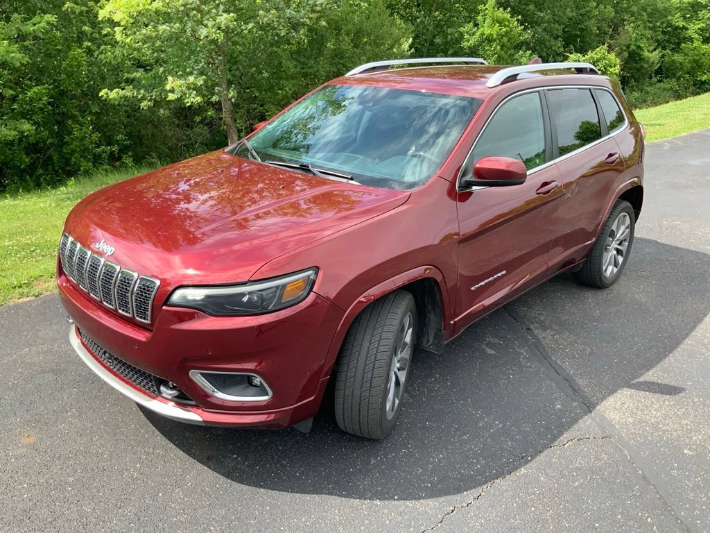 Used 2019 Jeep Cherokee Overland w/ Technology Group AWD/4WD image 10