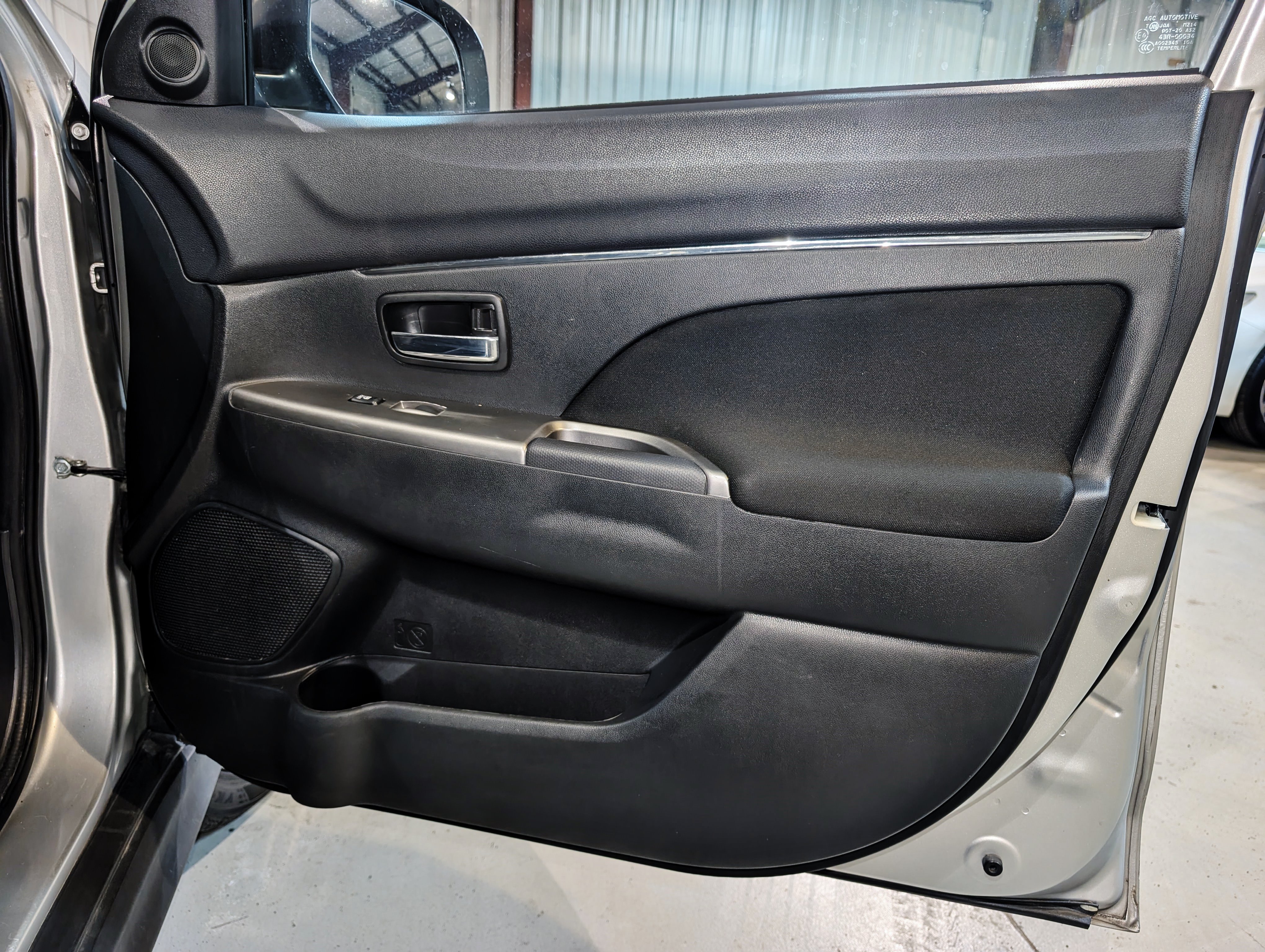 Used 2018 Mitsubishi Outlander Sport ES AWD/4WD image 26