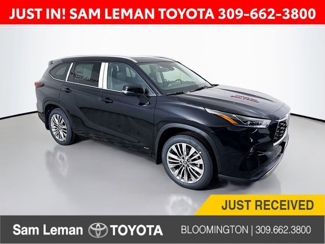 New 2026 Toyota Highlander Platinum