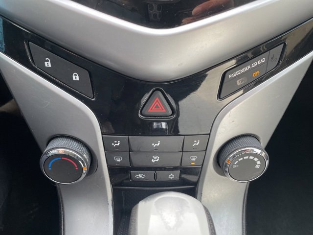 Used 2014 Chevrolet Cruze LS image 24