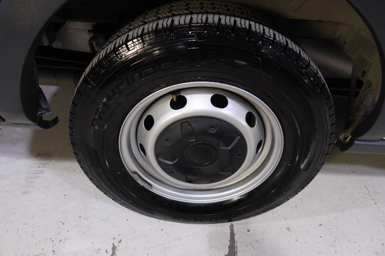 Used 2016 Ford Transit 350 XL image 39