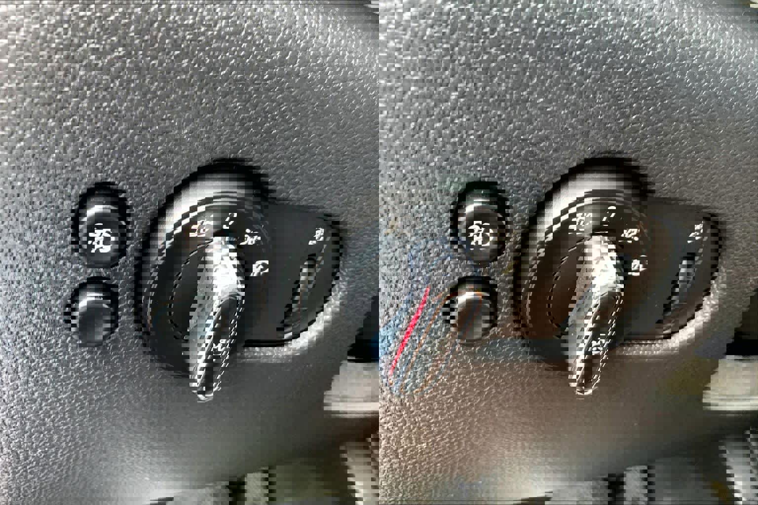 Used 2024 MINI Cooper S w/ Signature Upholstery Package image 36