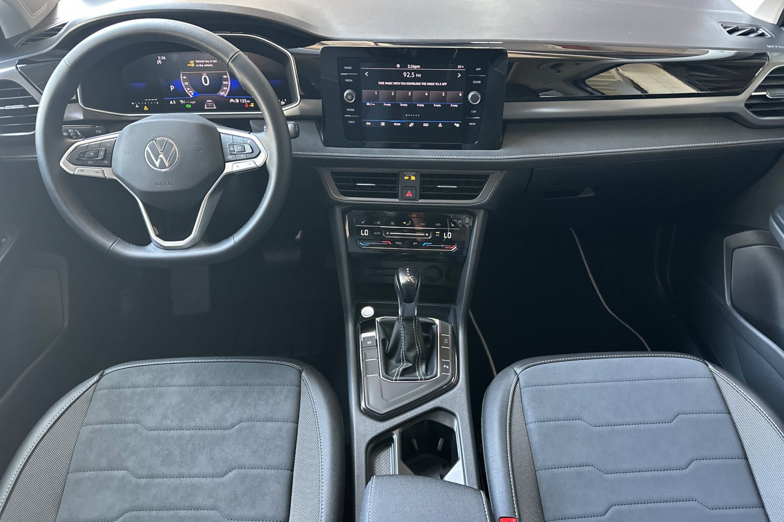 New 2026 Volkswagen Taos SE FWD image 11