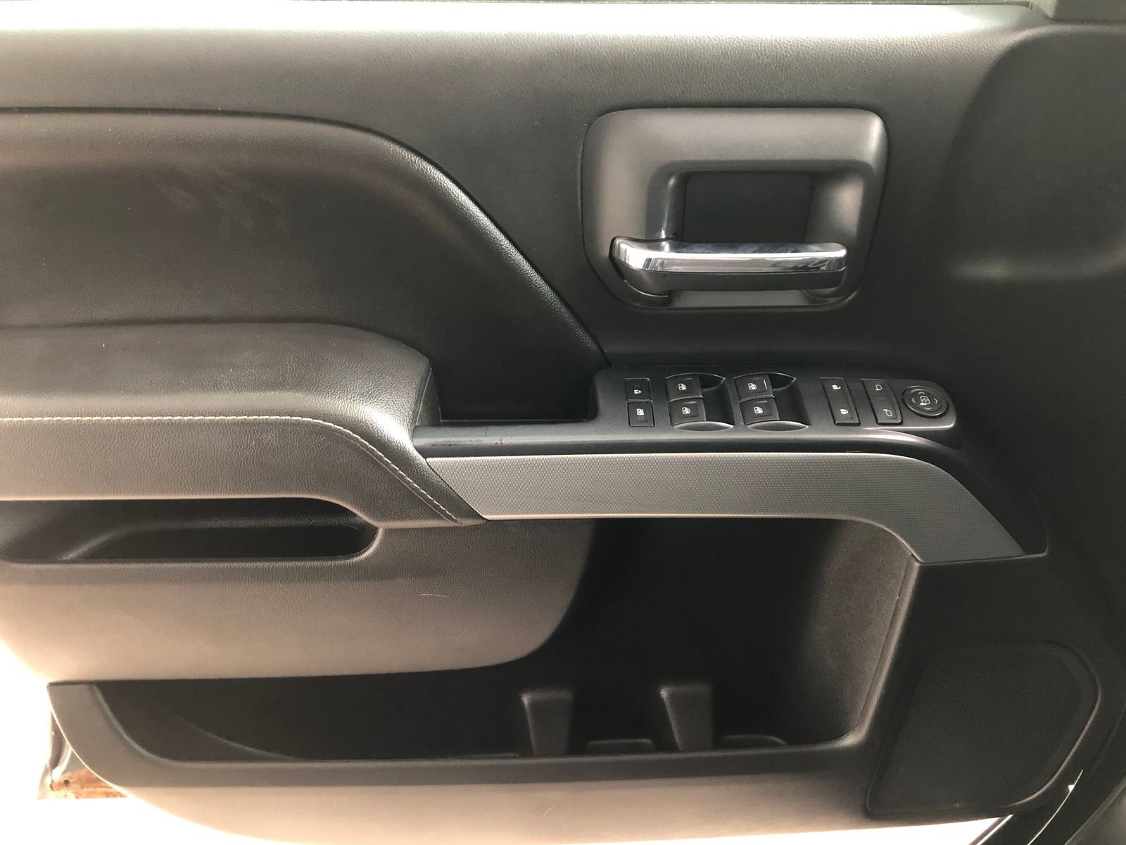 Used 2017 Chevrolet Silverado 1500 LT w/ All Star Edition AWD/4WD image 35