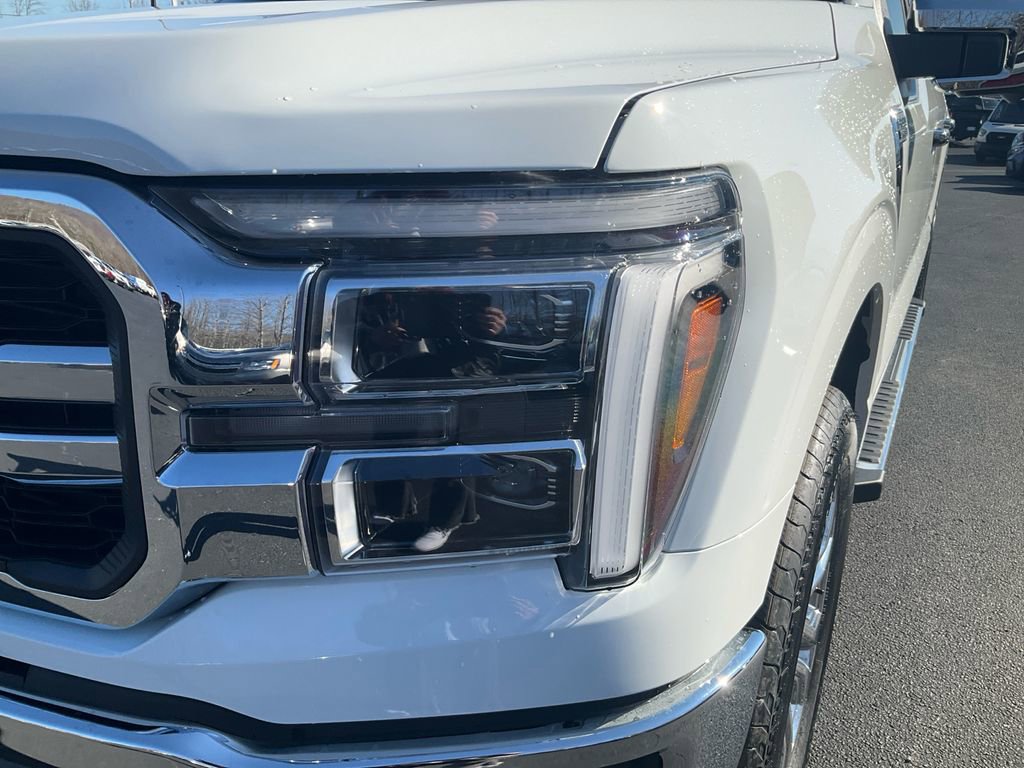 New 2026 Ford F150 Lariat w/ Equipment Group 501A Mid image 9