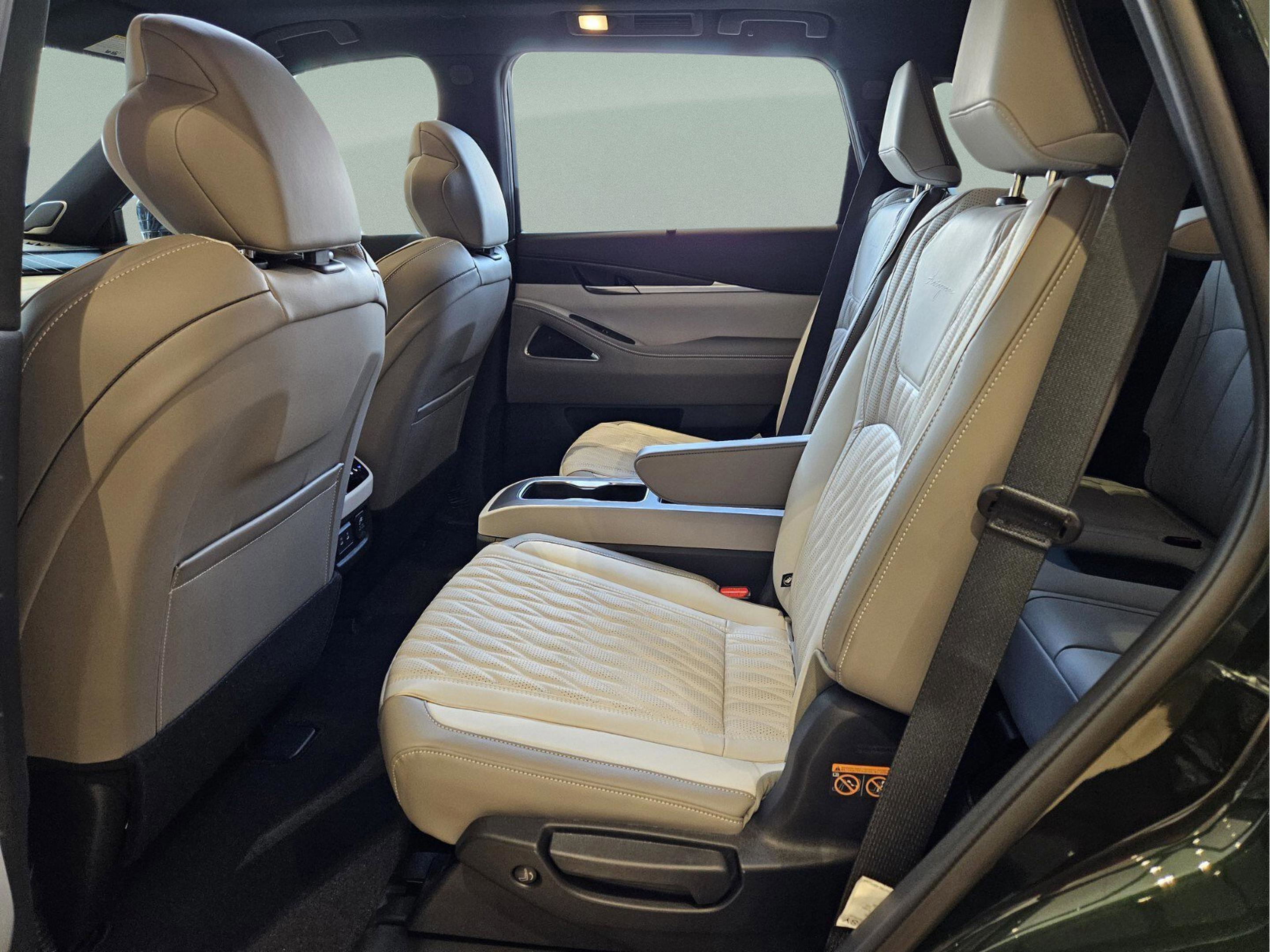 New 2026 INFINITI QX60 Autograph image 12