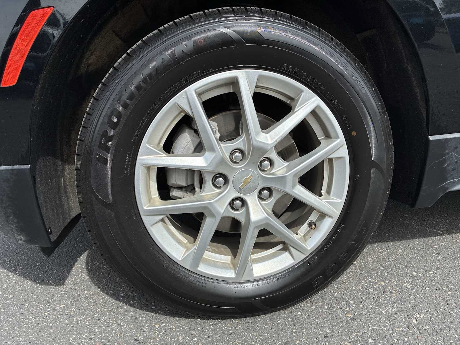 Used 2024 Chevrolet Equinox LT AWD/4WD image 17