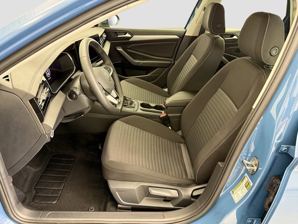 Used 2025 Volkswagen Jetta S image 17