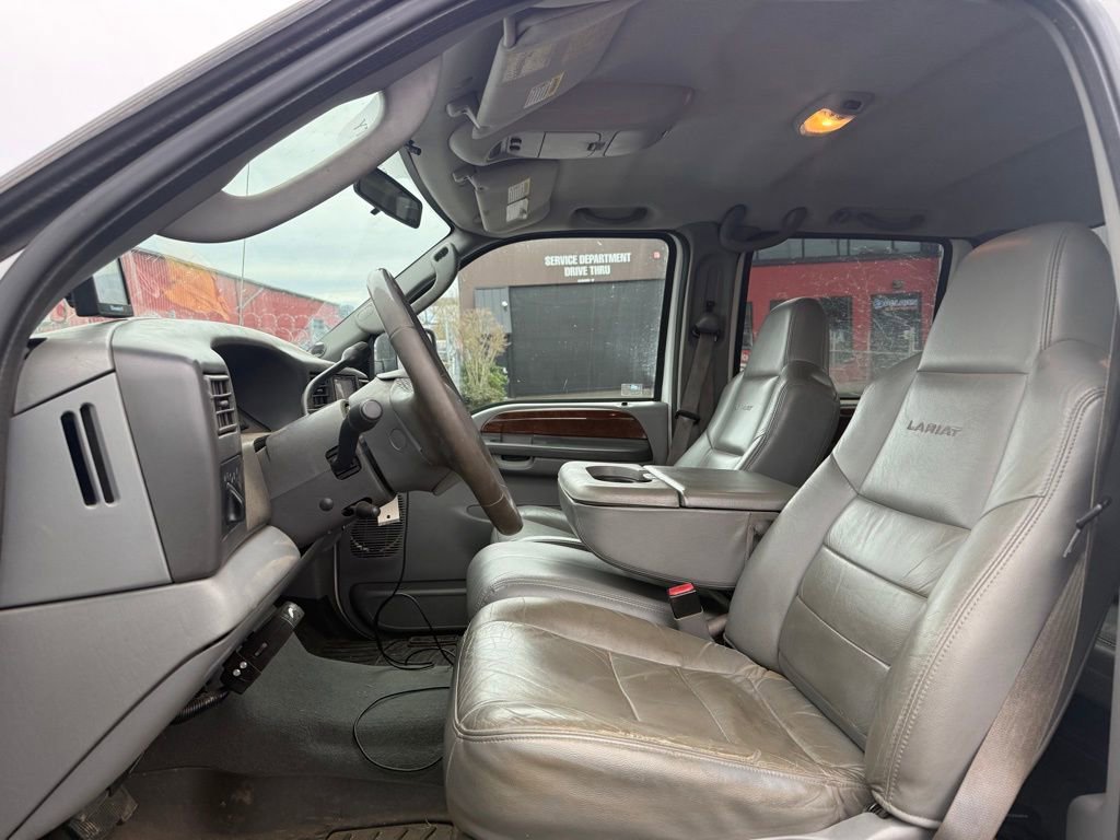 Used 2004 Ford F350 Lariat AWD/4WD image 9