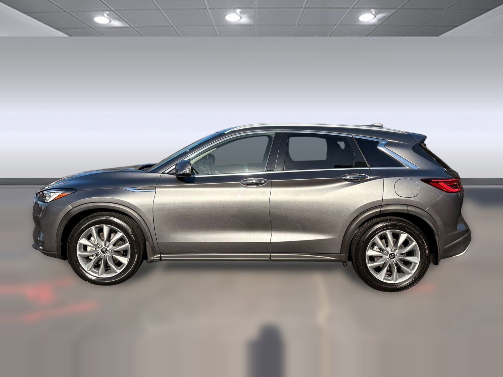 Used 2022 INFINITI QX50 Luxe image 2