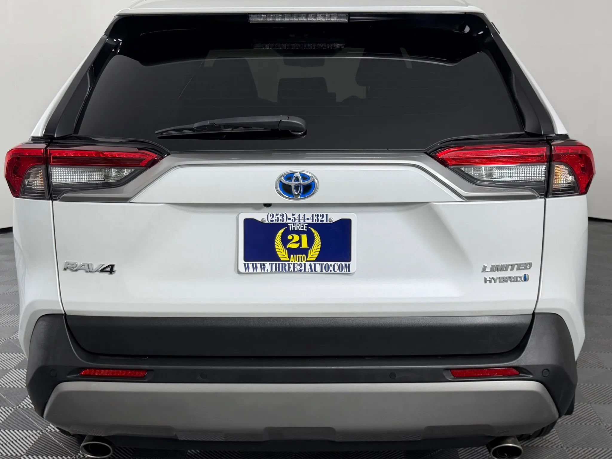 Used 2024 Toyota RAV4 Limited w/ Advanced Technology Package AWD/4WD image 8