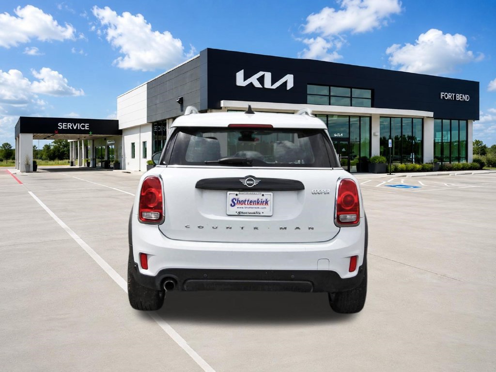 Used 2020 MINI Cooper Countryman FWD image 6