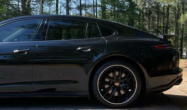 Used 2020 Porsche Panamera image 5