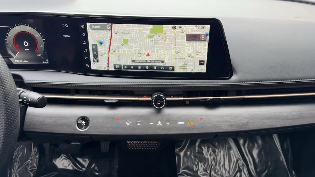 Certified 2024 Nissan Ariya FWD image 12