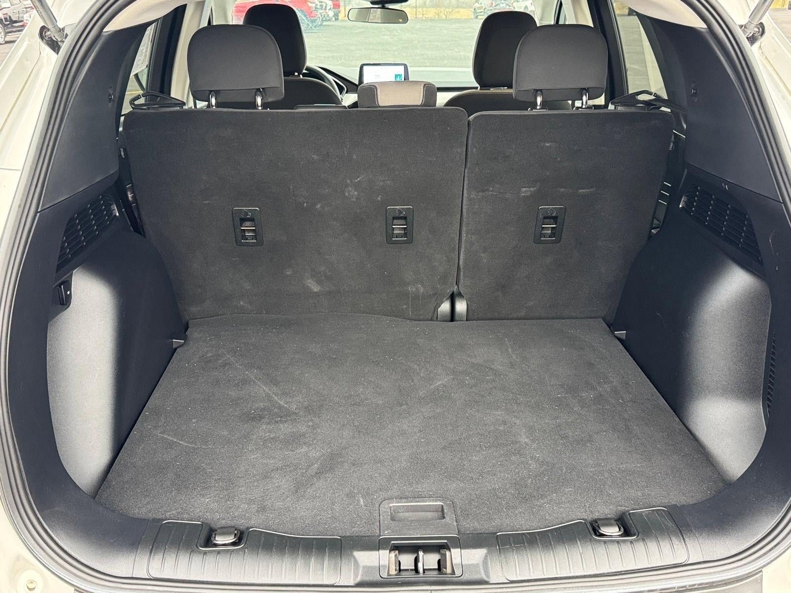 Used 2022 Ford Escape SE image 4