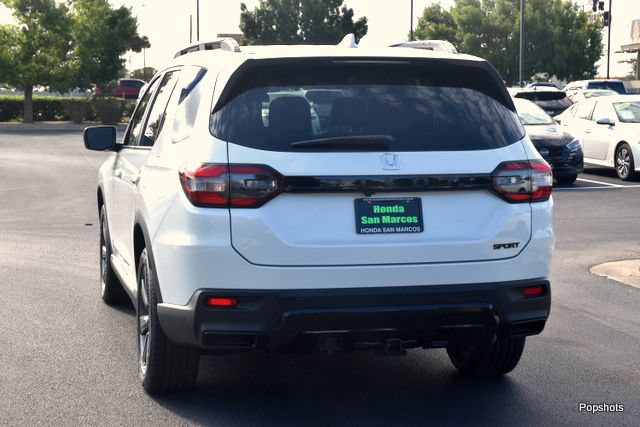 New 2026 Honda Pilot Sport image 4