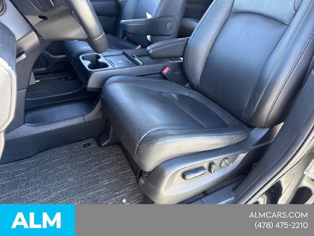 Used 2025 Honda Odyssey EX-L image 17