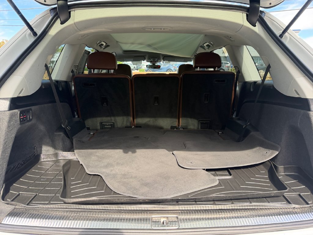 Used 2018 Audi Q7 3.0T Prestige AWD/4WD image 15
